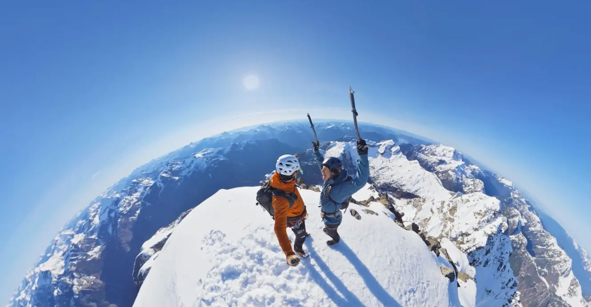 DJI Osmo 360 Adventure Combo