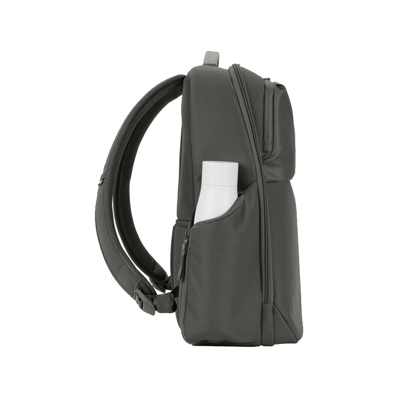 Incase A.R.C. Daypack for 16" Macbook