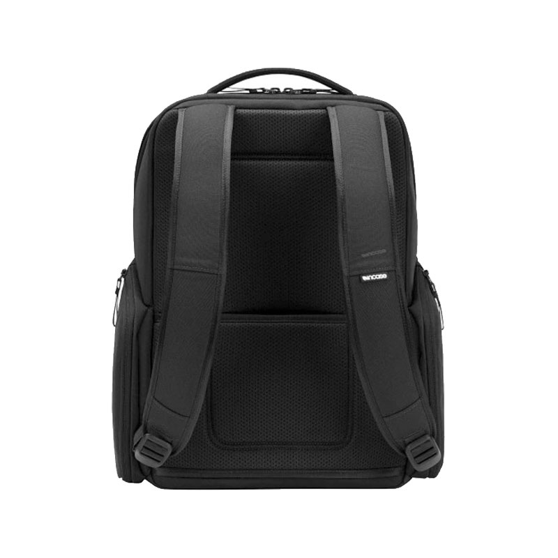 Incase A.R.C. Daypack for 16" Macbook